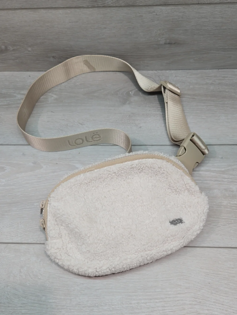 Lole Women Fleece Belt Bag Fluffy Small Athletic Bag